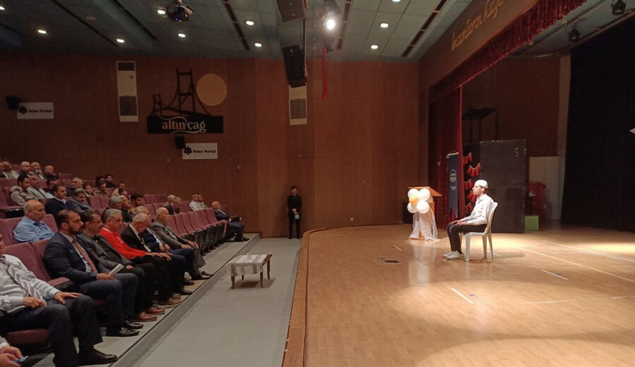 İSİAK ve İhlas Vakfı Emir Sultan Erkek Öğrenci Yurdu yıl sonu programı düzenledi