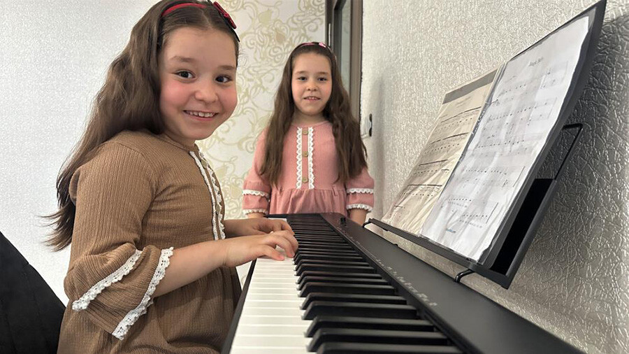 Matematik'te dünya şampiyonu olan ikizlerin en büyük hayali Erdoğan ile tanışmak