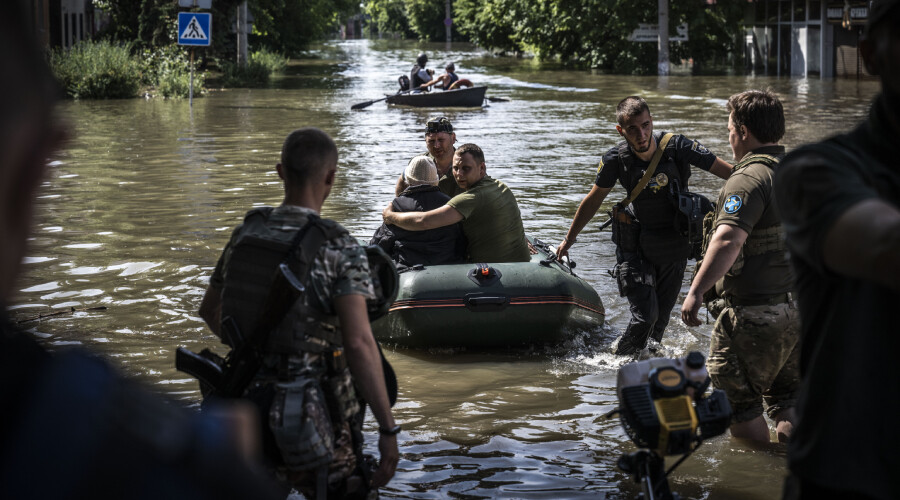 Bombalanan baraj Herson’u yuttu! Evsizlik ve hastalık riski tavan yaptı