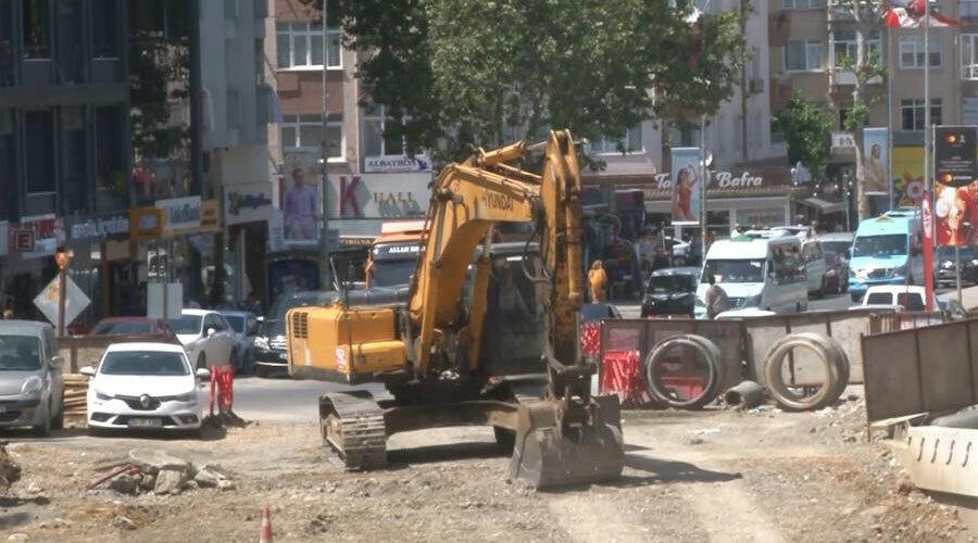 Maltepe’de korkutan sızıntı! Doğal gaz borusu patladı Maltepe’de korkutan sızıntı! Doğal gaz borusu patladı