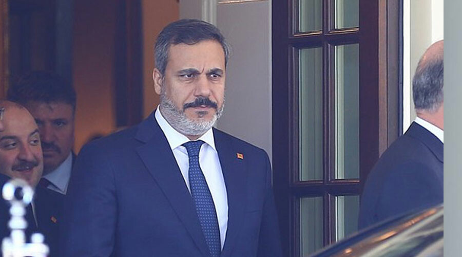 Hakan Fidan Avrupa manşetlerinde: Alman öve öve bitiremedi