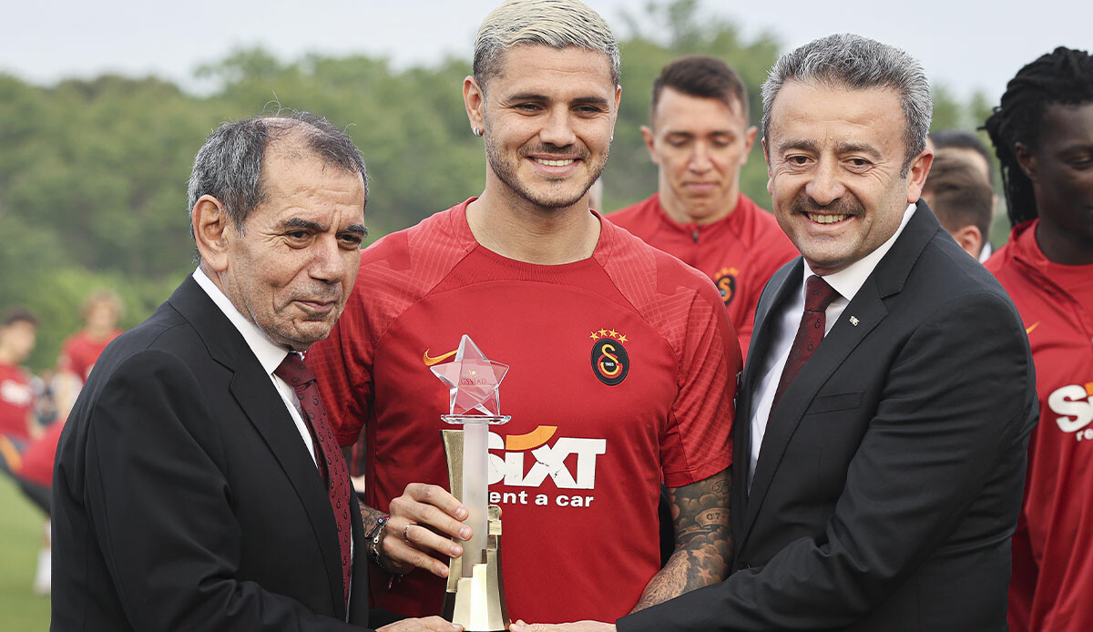 Galatasaraylı taraftarları heyecanlandıran gelişme: Dursun Özbek canlı yayında 2 transfer açıkladı Galatasaraylı taraftarları heyecanlandıran gelişme: Dursun Özbek canlı yayında 2 transfer açıkladı
