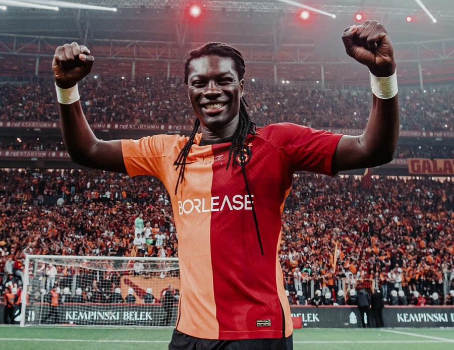 Galatasaray'da ilk ayrılık gerçekleşti! 'Seninle birlikte zaferler kazanmak çok güzeldi' Galatasaray'da ilk ayrılık gerçekleşti! 'Seninle birlikte zaferler kazanmak çok güzeldi'