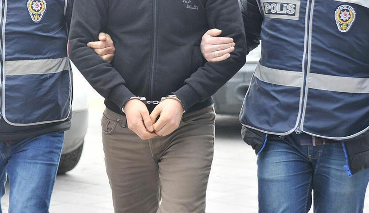 Gaziantep'te firari FETÖ hükümlüsü yakalandı Gaziantep'te firari FETÖ hükümlüsü yakalandı