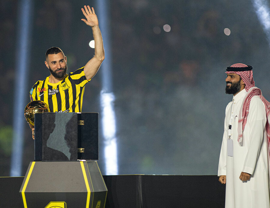 Al Ittıhad'a transfer olan Benzema: Ben bir Müslümanım, Mekke kendimi en iyi hissedeceğim yer Al Ittıhad'a transfer olan Benzema: Ben bir Müslümanım, Mekke kendimi en iyi hissedeceğim yer