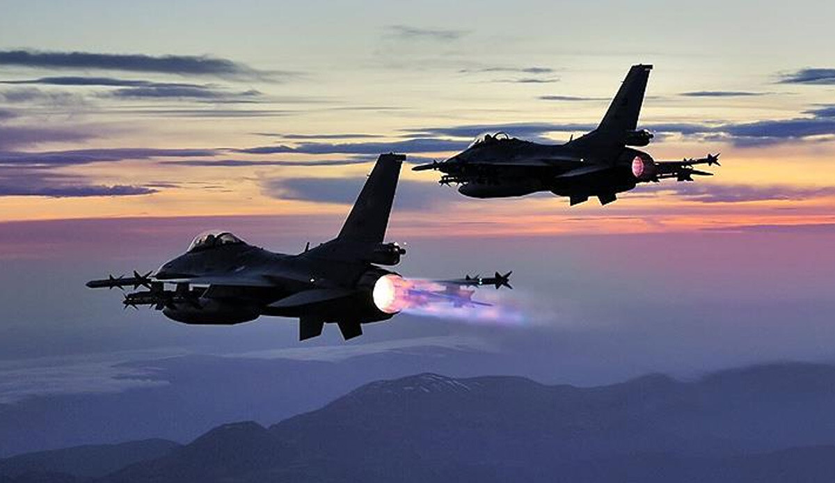 Kuzey Irak'ta PKK'ya havadan darbe! 2 PKK'lı terörist etkisiz hale getirildi Kuzey Irak'ta PKK'ya havadan darbe! 2 PKK'lı terörist etkisiz hale getirildi