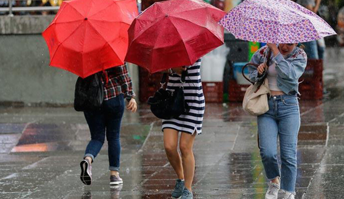 Tam havalar ısınıyor derken Meteoroloji'den sağanak yağış uyarısı geldi Tam havalar ısınıyor derken Meteoroloji'den sağanak yağış uyarısı geldi