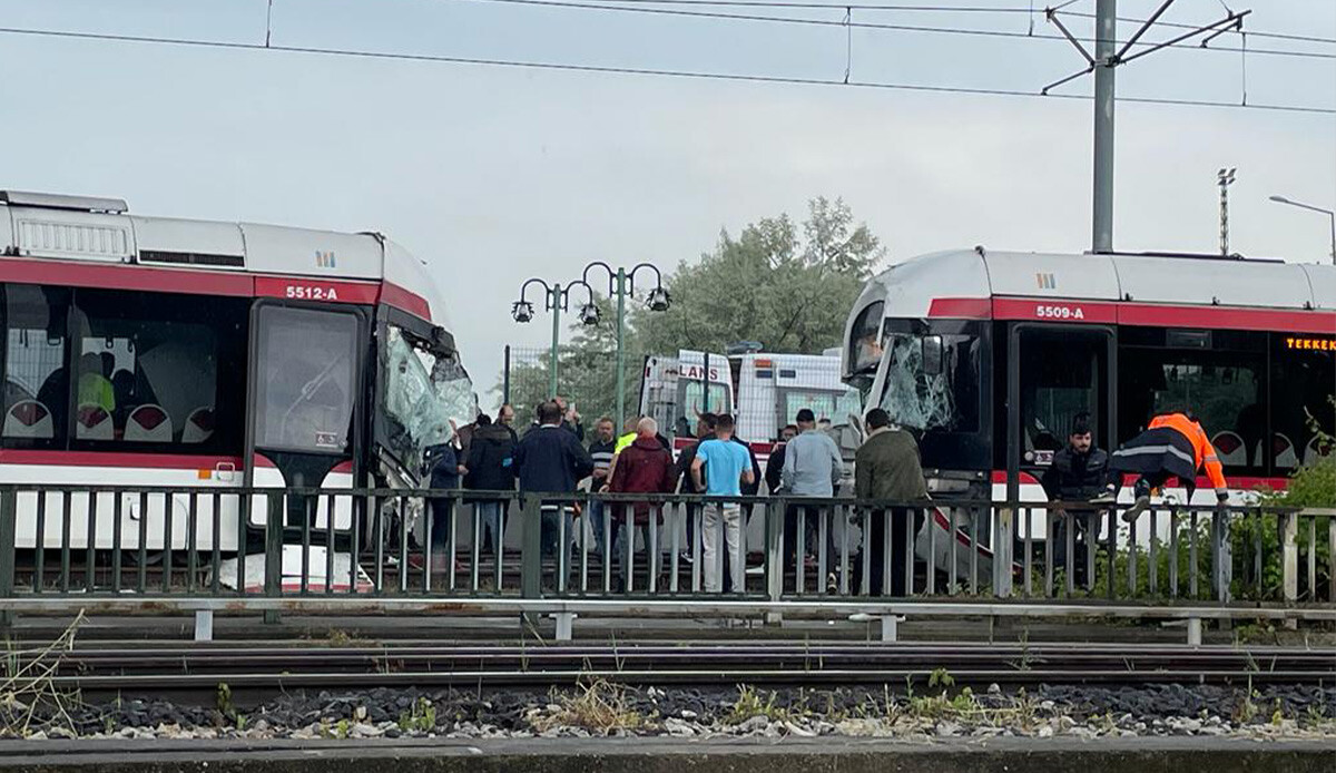 Samsun'da tramvaylar çarpıştı! Feci kazada yaralı sayısı 46'ya çıktı