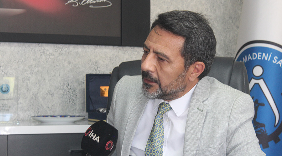 Togg'un tamiri onlarda! Sanayi sitesi esnafı harekete geçti Togg'un tamiri onlarda! Sanayi sitesi esnafı harekete geçti