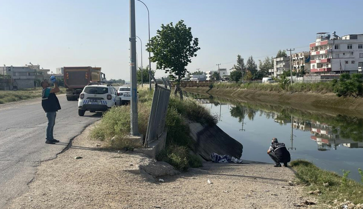 Sabah saatlerinde kan donduran olay! Sulama kanalında bulundu Sabah saatlerinde kan donduran olay! Sulama kanalında bulundu