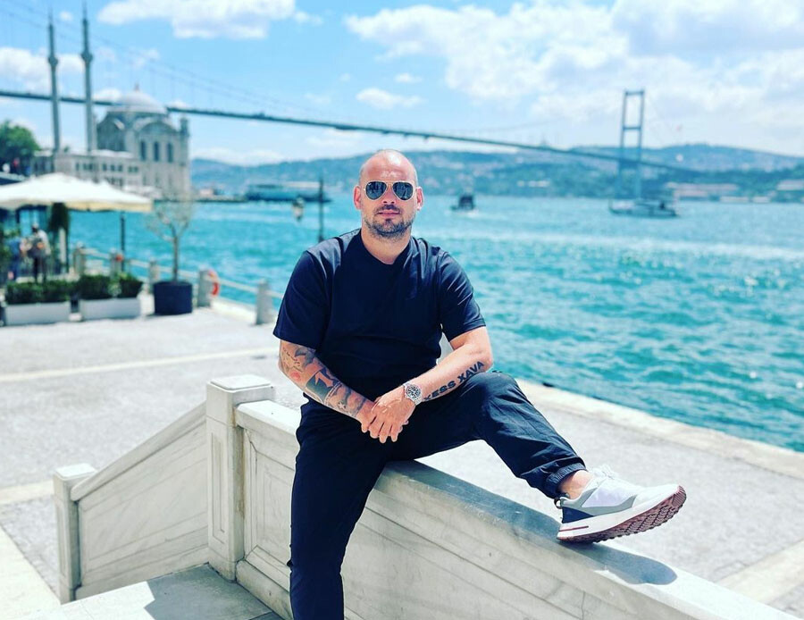 Türkiye'ye gelen Sneijder, unutamadığı maçı yeniden anlattı