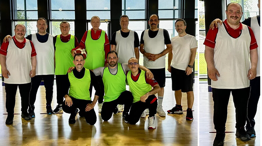 Mustafa Varank, kendisini pideciye benzeten kişiye fotoğrafla cevap verdi