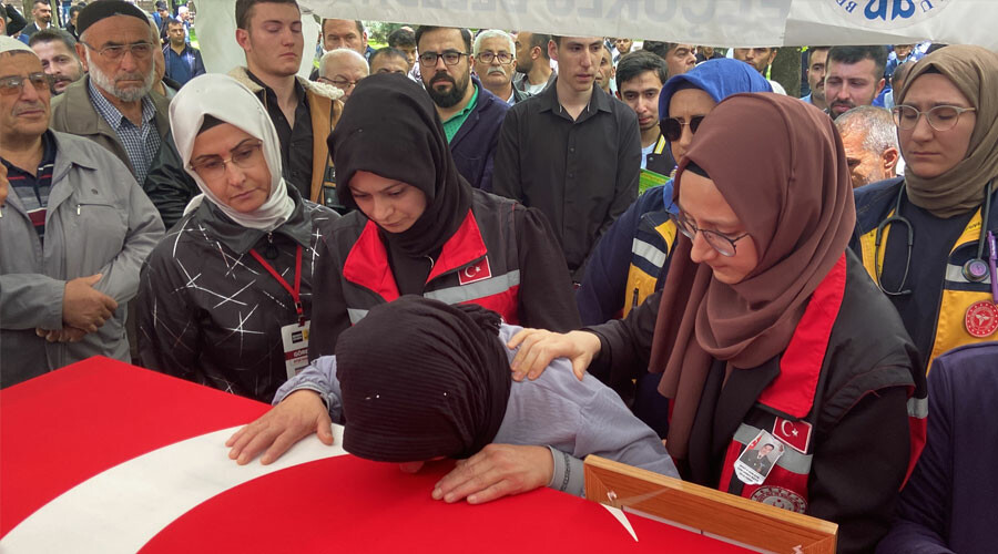 Pençe-Kilit Harekatı şehidi son yolculuğuna uğurlandı