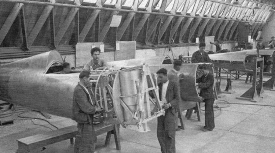 İlk uçak fabrikasına devasa yatırım: Türk havacılığının öncüsü küllerinden doğuyor İlk uçak fabrikasına devasa yatırım: Türk havacılığının öncüsü küllerinden doğuyor