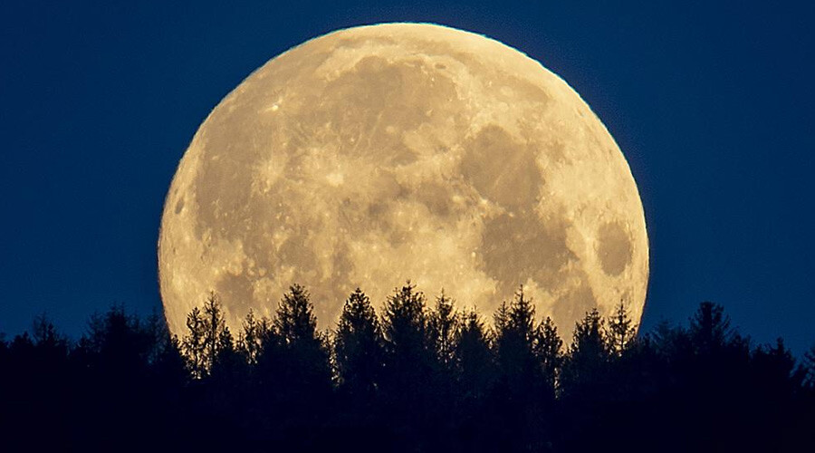 Bilim insanları uyarıyor: Ay'ın çekimi Dünya'da depremleri tetikleyebilir