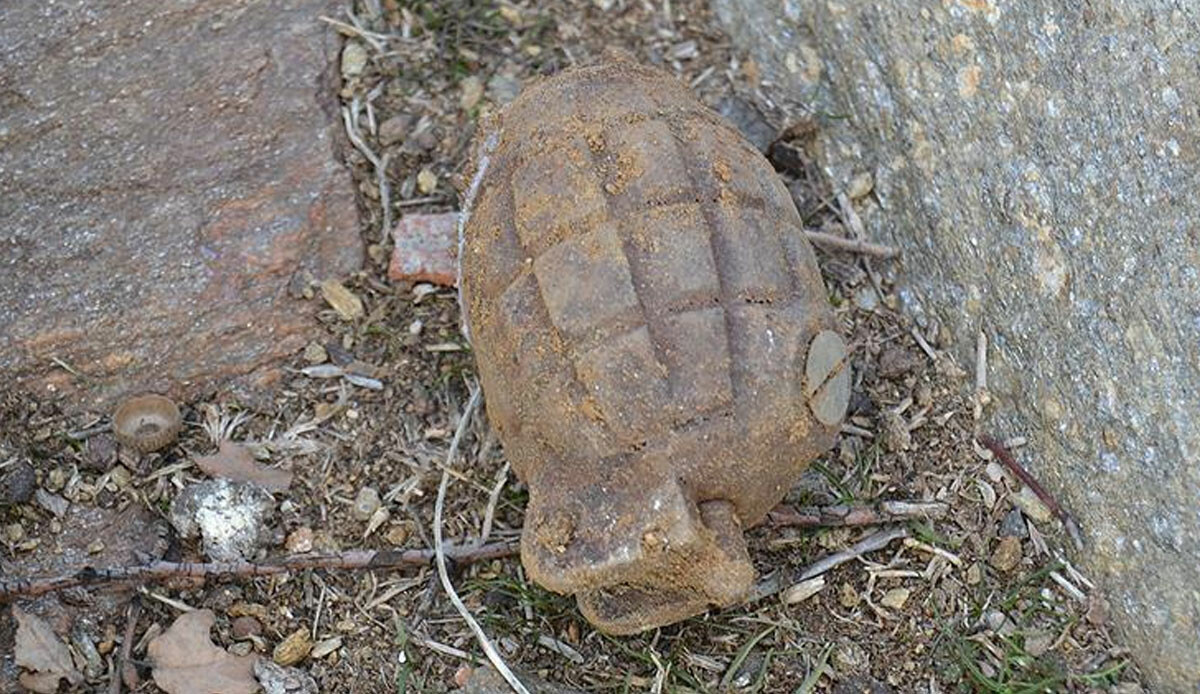 Kurtuluş Savaşı&#039;ndan kalma el bombası bulundu