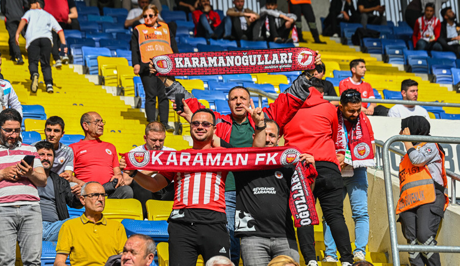 TFF 3. Lig play off finalinde Alanya Kestelspor’u 2-1'le geçen Karaman FK TFF 2. Lig'e yükseldi