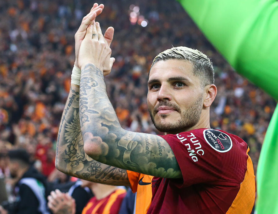 Jorge Jesus'tan Galatasaray'ı üzecek hamle! Yıldız oyuncuyu yeni takımına götürüyor Jorge Jesus'tan Galatasaray'ı üzecek hamle! Yıldız oyuncuyu yeni takımına götürüyor