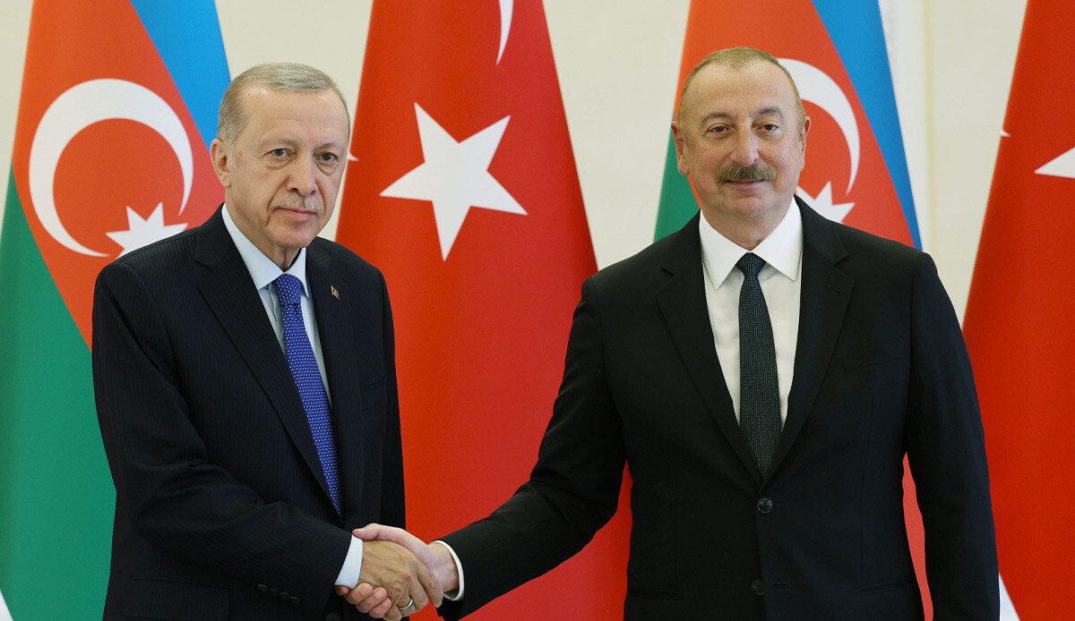 Son dakika: Cumhurbaşkanı Erdoğan ve Aliyev'den ortak açıklama: Zengezur koridoru mesajı Son dakika: Cumhurbaşkanı Erdoğan ve Aliyev'den ortak açıklama: Zengezur koridoru mesajı