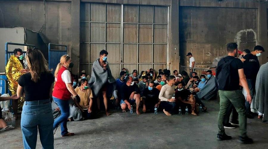 Yunanistan açıklarında mülteci teknesi battı: Bilanço ağırlaşıyor Yunanistan açıklarında mülteci teknesi battı: Bilanço ağırlaşıyor