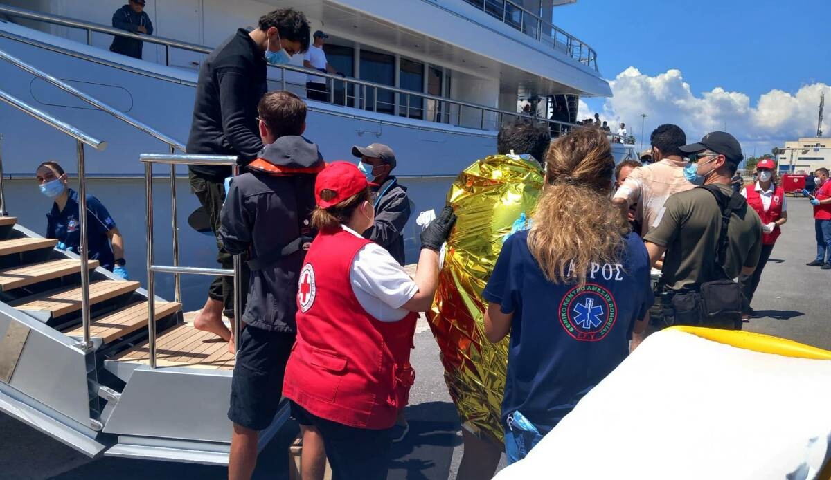 Yunanistan&#039;da yılın en ölümcül göçmen faciası! Cumhurbaşkanına tepki yağıyor
