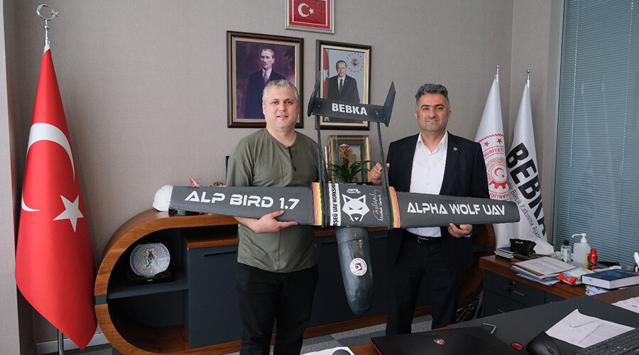Kamikaze insansız hava aracı 'Alfa Kurt' vitrine çıktı kamikaze iha alfa kurt
