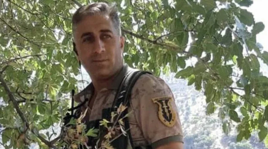 Şehidin kanı yerde kalmadı! Özel Harekat, teröristi ininde yakaladı Şehidin kanı yerde kalmadı! Özel Harekat, teröristi ininde yakaladı