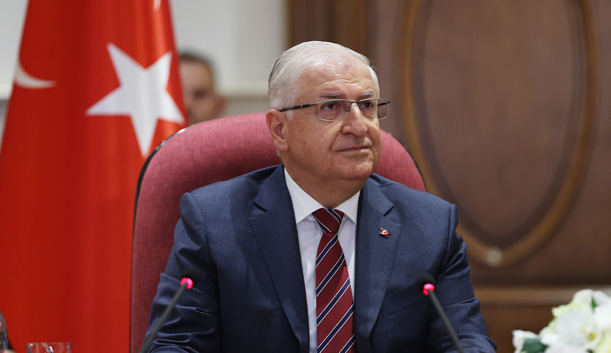 Milli Savunma Bakanı Yaşar Güler, Yunan mevkidaşıyla bir araya geldi Milli Savunma Bakanı Yaşar Güler, Yunan mevkidaşıyla bir araya geldi