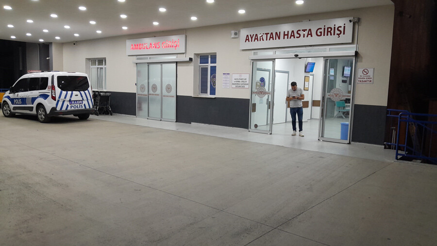İzmir'de tavuklu pilav hastanelik etti: 11 kişi zehirlendi İzmir'de tavuklu pilav hastanelik etti: 11 kişi zehirlendi