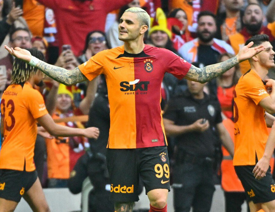 Erden Timur, Talisca ve Icardi gerçeklerini canlı yayında açıkladı Erden Timur, Talisca ve Icardi gerçeklerini canlı yayında açıkladı