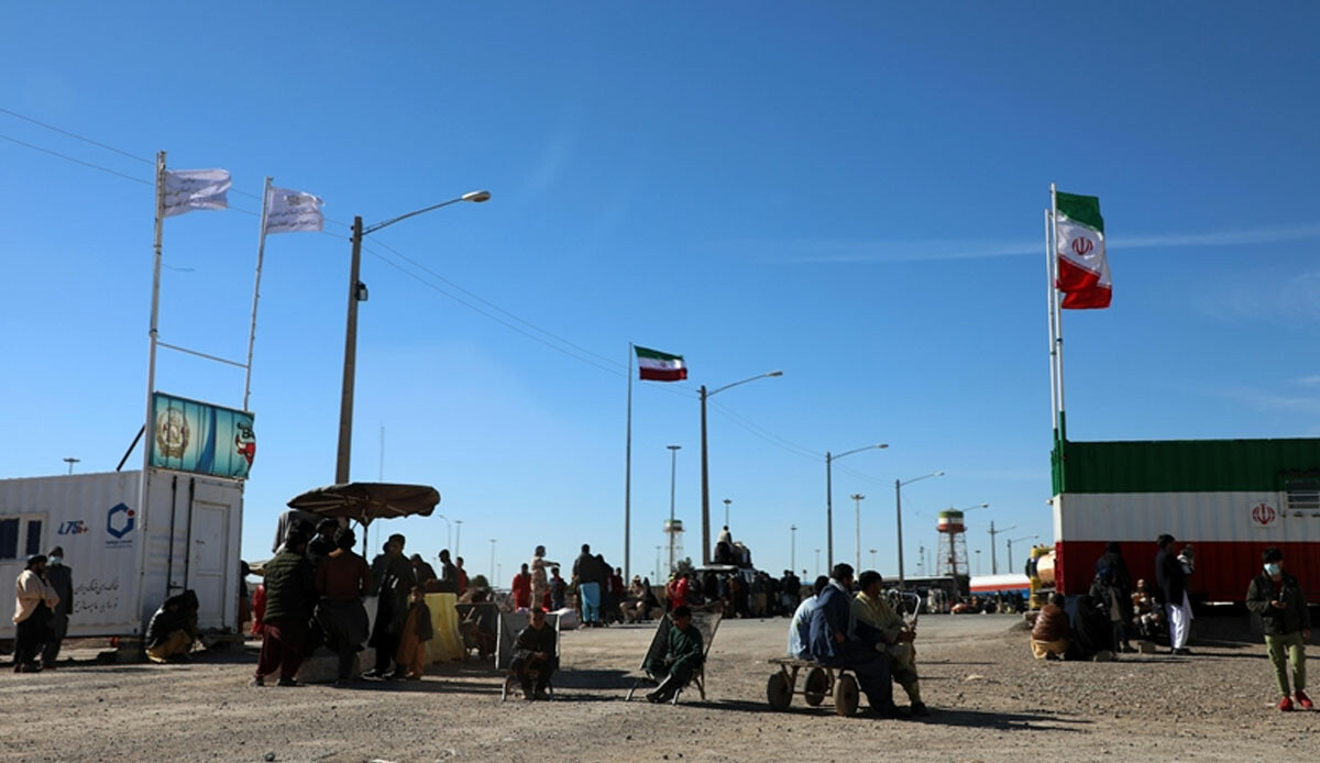 İran ile Afganistan arasında mahkum takası İran ile Afganistan arasında mahkum takası