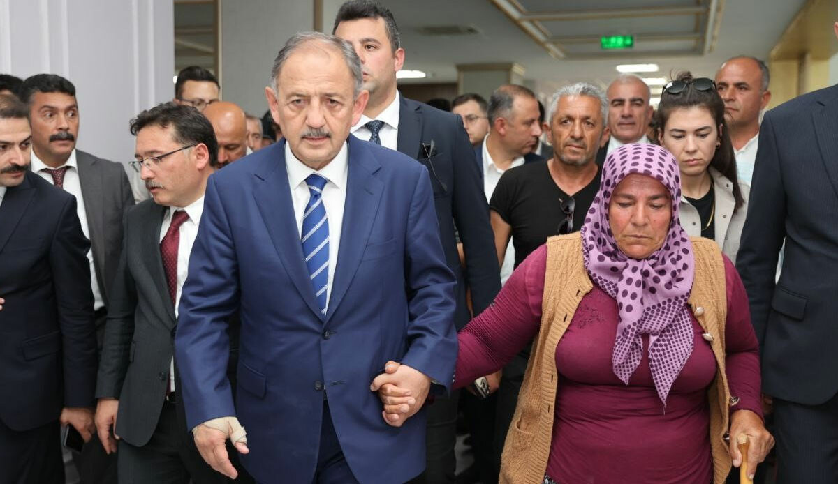 Deprem konutları için yeni formül hazır: İnşaatlar hızlandırılacak Deprem konutları için yeni formül hazır: İnşaatlar hızlandırılacak