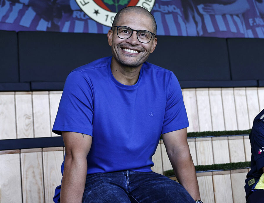 Süper Lig ekibinden Guti Hernandez ve Alex de Souza sürprizi! Yeni teknik direktör açıklanıyor Süper Lig ekibinden Guti Hernandez ve Alex de Souza sürprizi! Yeni teknik direktör açıklanıyor