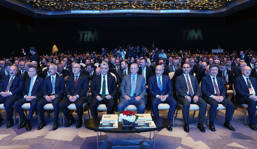 Cumhurbaşkanı Erdoğan 'ekonomide önceliğimiz' diyerek açıkladı: Enflasyonu tek haneye düşüreceğiz Cumhurbaşkanı Erdoğan 'ekonomide önceliğimiz' diyerek açıkladı: Enflasyonu tek haneye düşüreceğiz