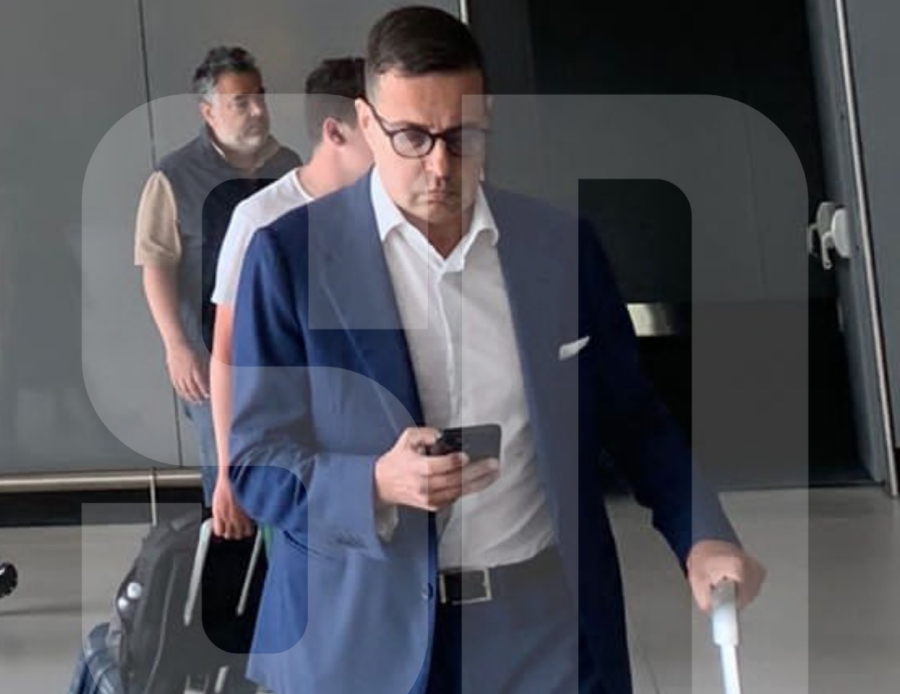 Dzeko Fenerbahçe'ye çok yakın! Menajeri imza için İstanbul'a geldi