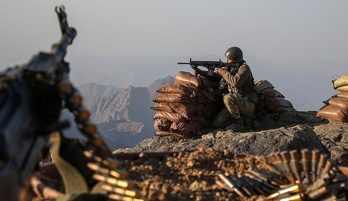 Mehmetçik'ten Kuzey Irak'ta teröre demir yumruk! Sözde lider kadrosundaki 2 terörist Pençe-Kilit'le etkisiz Mehmetçik'ten Kuzey Irak'ta teröre demir yumruk! Sözde lider kadrosundaki 2 terörist Pençe-Kilit'le etkisiz
