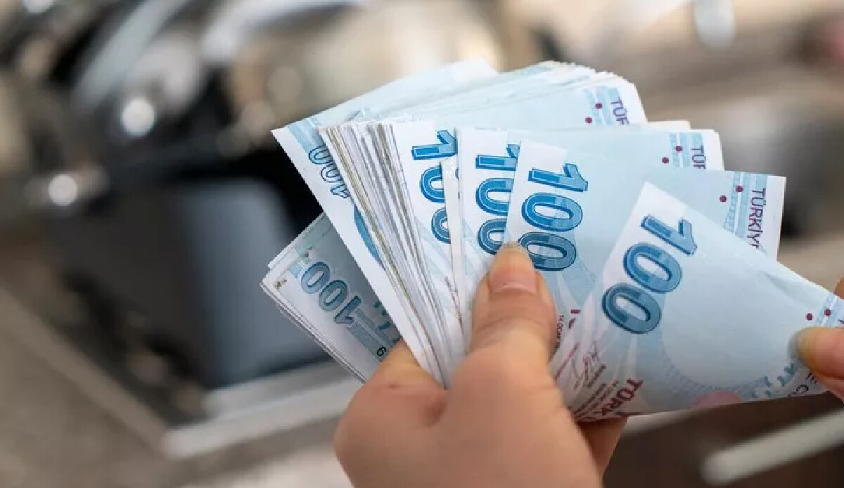 Asgari ücret pazarlığında 2. tur, taraflar ilk kez rakam konuşacak! Milyonları ilgilendiren kararda taraflar ne istiyor? İşte masadaki zam oranları Asgari ücret pazarlığında 2. tur, taraflar ilk kez rakam konuşacak! Milyonları ilgilendiren kararda taraflar ne istiyor? İşte masadaki zam oranları