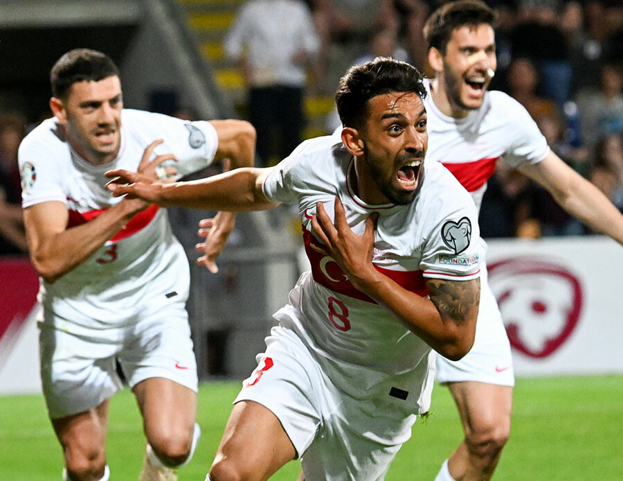 Samsun'da 27 yıl sonra milli maç heyecanı! Türkiye - Galler muhtemel 11'leri Samsun'da 27 yıl sonra milli maç heyecanı! Türkiye - Galler muhtemel 11'leri