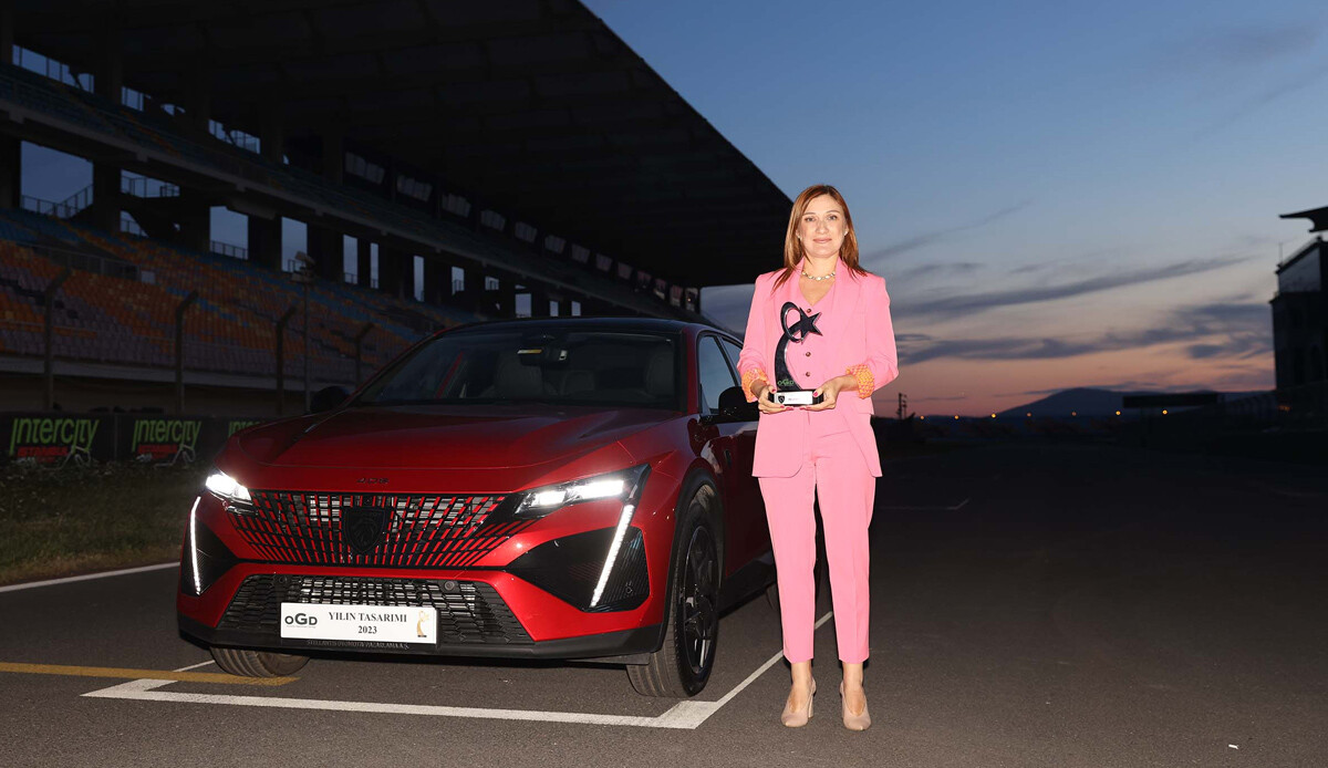 Türkiye'de yılın otomobili Nissan X-Trail Türkiye'de yılın otomobili Nissan X-Trail