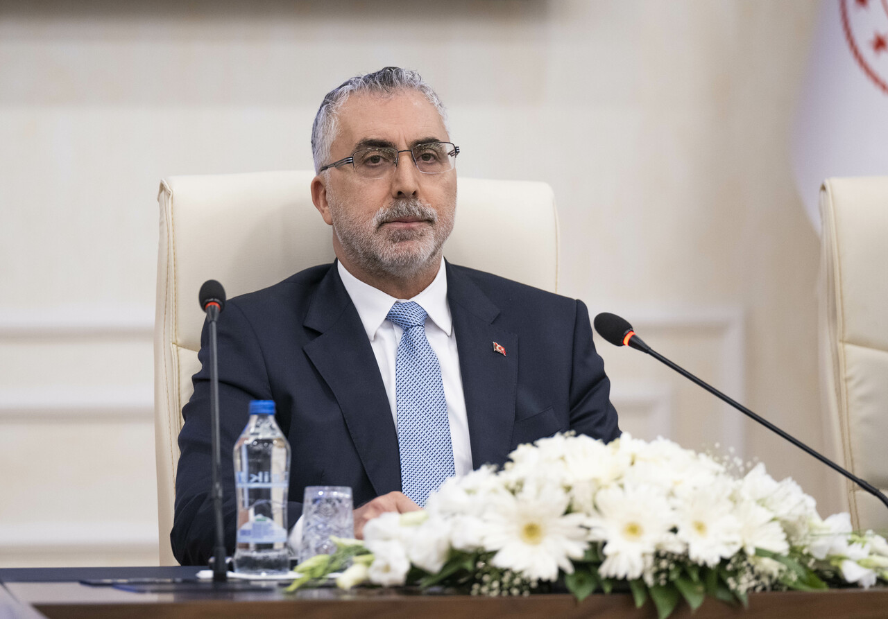 Son dakika: Milyonların merak ettiği zam oranı belli oldu: Asgari ücrete yüzde 34 zam yapıldı