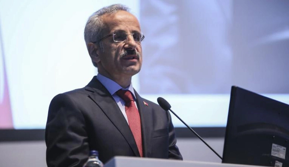 Bakan Uraloğlu’ndan firmalara fahiş bilet fiyatı uyarısı Geçit verilmeyecek Bakan Uraloğlu’ndan firmalara fahiş bilet fiyatı uyarısı Geçit verilmeyecek
