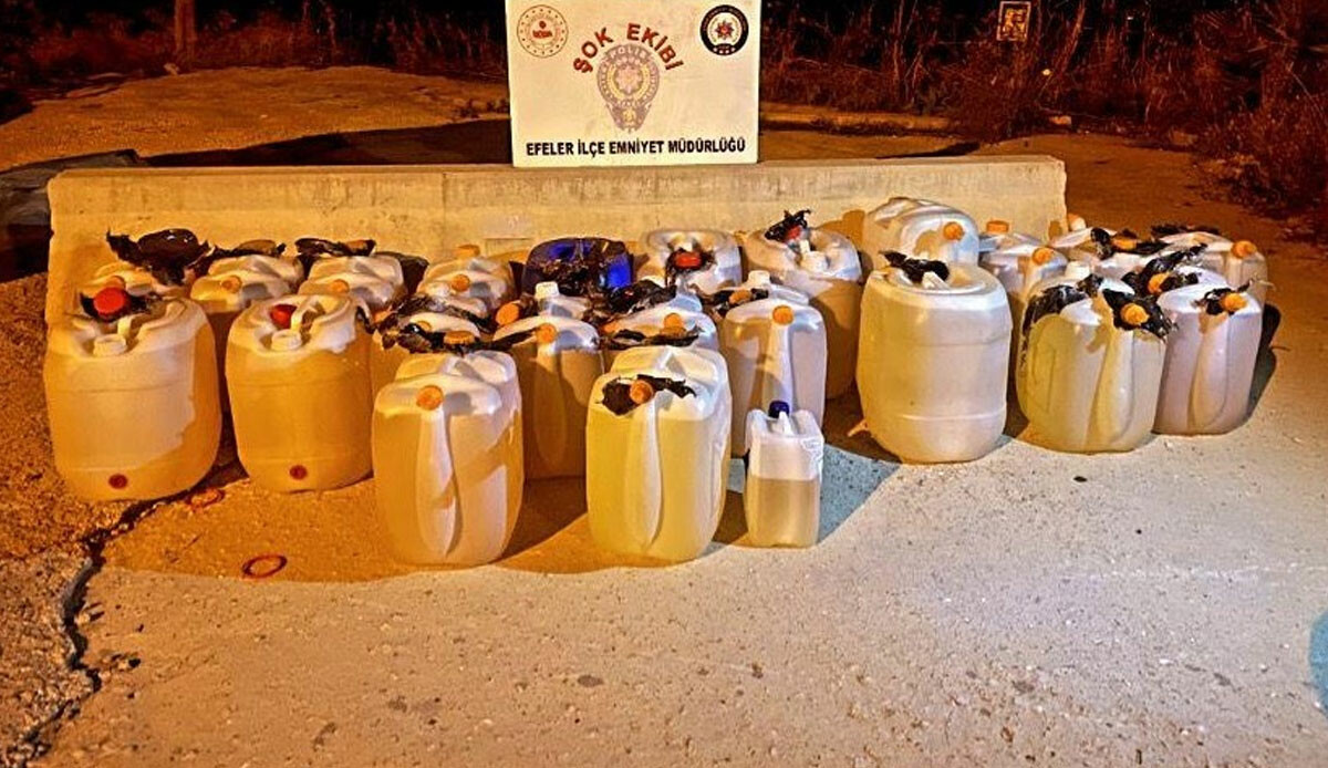 Tam 500 litre kaçak akaryakıt ele geçirildi Tam 500 litre kaçak akaryakıt ele geçirildi