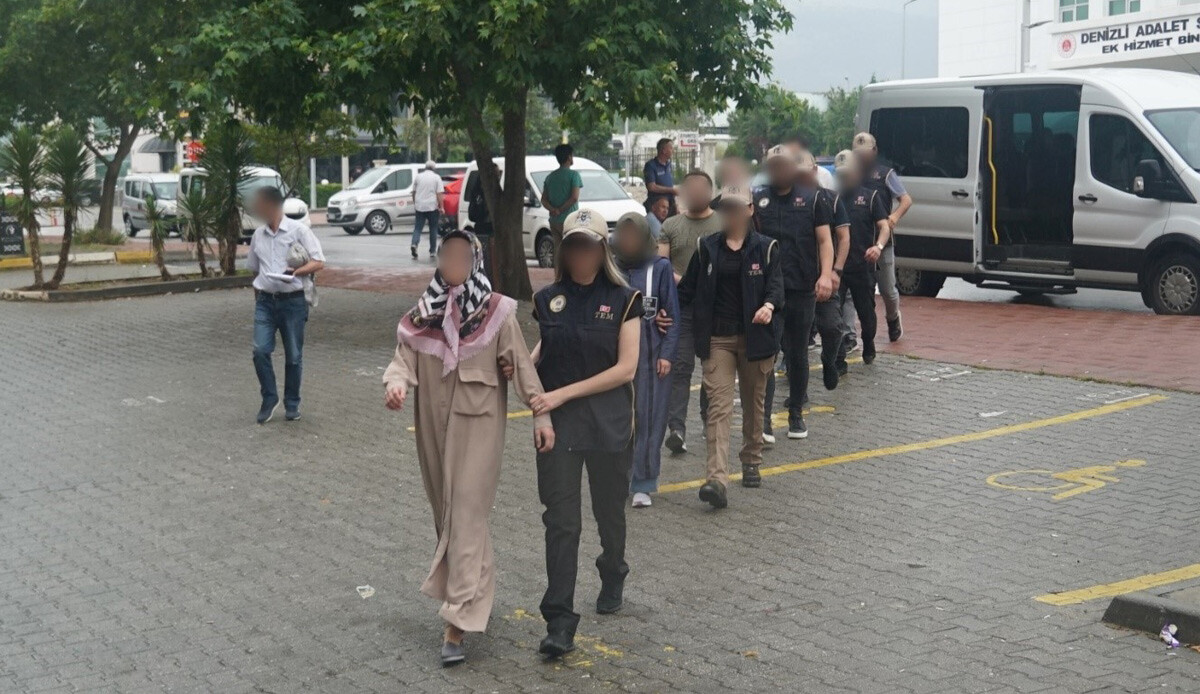 Adım adım izlenen FETÖ&#039;nün kilit isimleri yakalandı: Yüklü miktarda para ele geçirildi