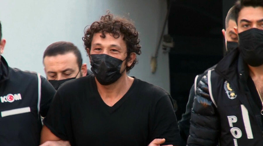 Tosuncuk’un sağ kolu ilk kez konuştu: Facebook’tan tanışmışlar Tosuncuk’un sağ kolu ilk kez konuştu: Facebook’tan tanışmışlar