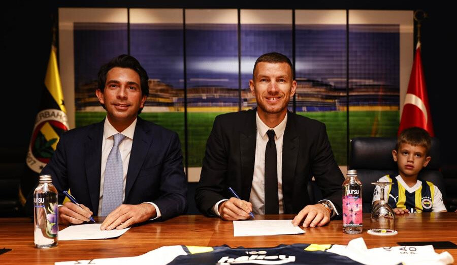 Edin Dzeko'dan Fenerbahçe taraftarına mesaj; Doğru bir karar verdiğimi anladım