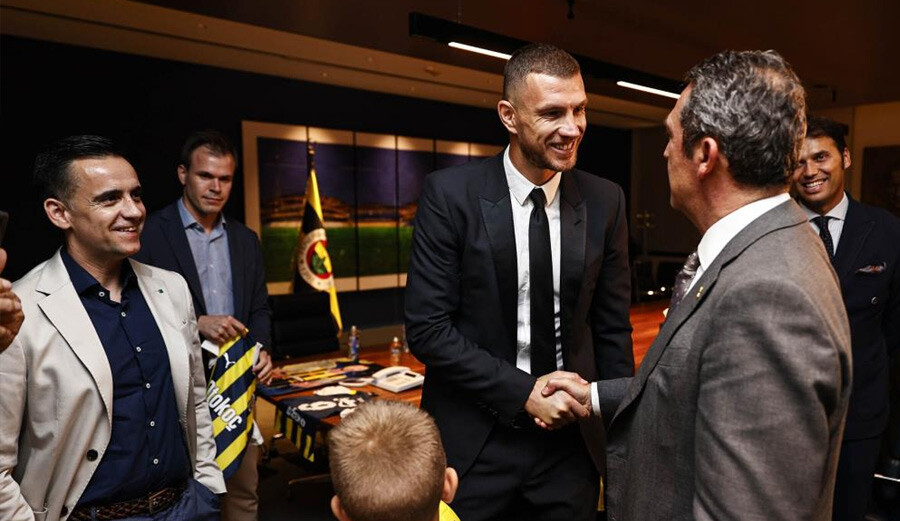 Edin Dzeko'dan Fenerbahçe taraftarına mesaj; Doğru bir karar verdiğimi anladım