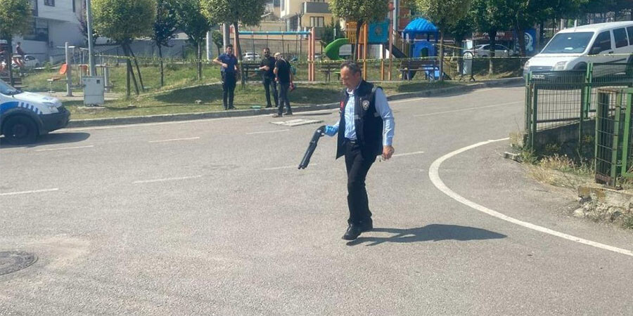 Çocuk parkında kan aktı! 5 el silah sesi duyuldu