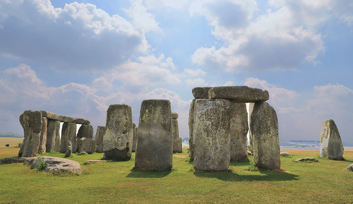 Arkeologlar 4 bin yıllık 'Hollanda'nın Stonehenge'sini gün yüzüne çıkardı Arkeologlar 4 bin yıllık 'Hollanda'nın Stonehenge'sini gün yüzüne çıkardı