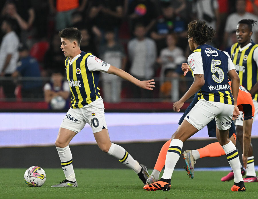 Real Madrid'in Arda Güler planı ortaya çıktı! Türk yıldız için Fenerbahçe'ye ilginç bir teklifle geldiler Real Madrid'in Arda Güler planı ortaya çıktı! Türk yıldız için Fenerbahçe'ye ilginç bir teklifle geldiler