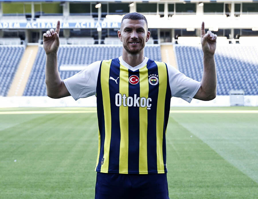 Fenerbahçe'den Icardi tarifesi! Edin Dzeko gol atınca Kadıköy'de çalacak şarkı belli oldu Fenerbahçe'den Icardi tarifesi! Edin Dzeko gol atınca Kadıköy'de çalacak şarkı belli oldu